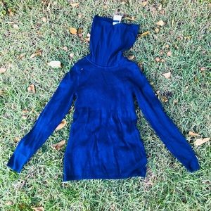 Navy turtleneck in XS